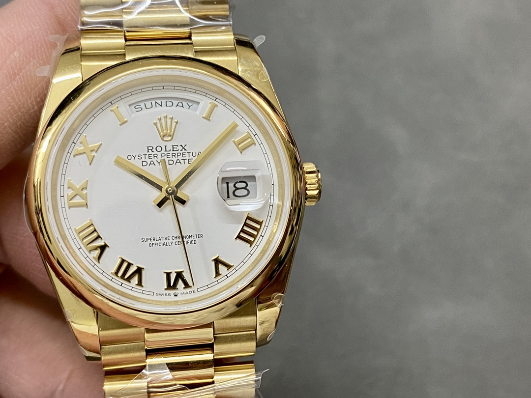 Replica Rolex Day-Date 118208 Yellow Gold White Dial Roman Numeral 36mm Unisex Watch - QualitySwissReplica