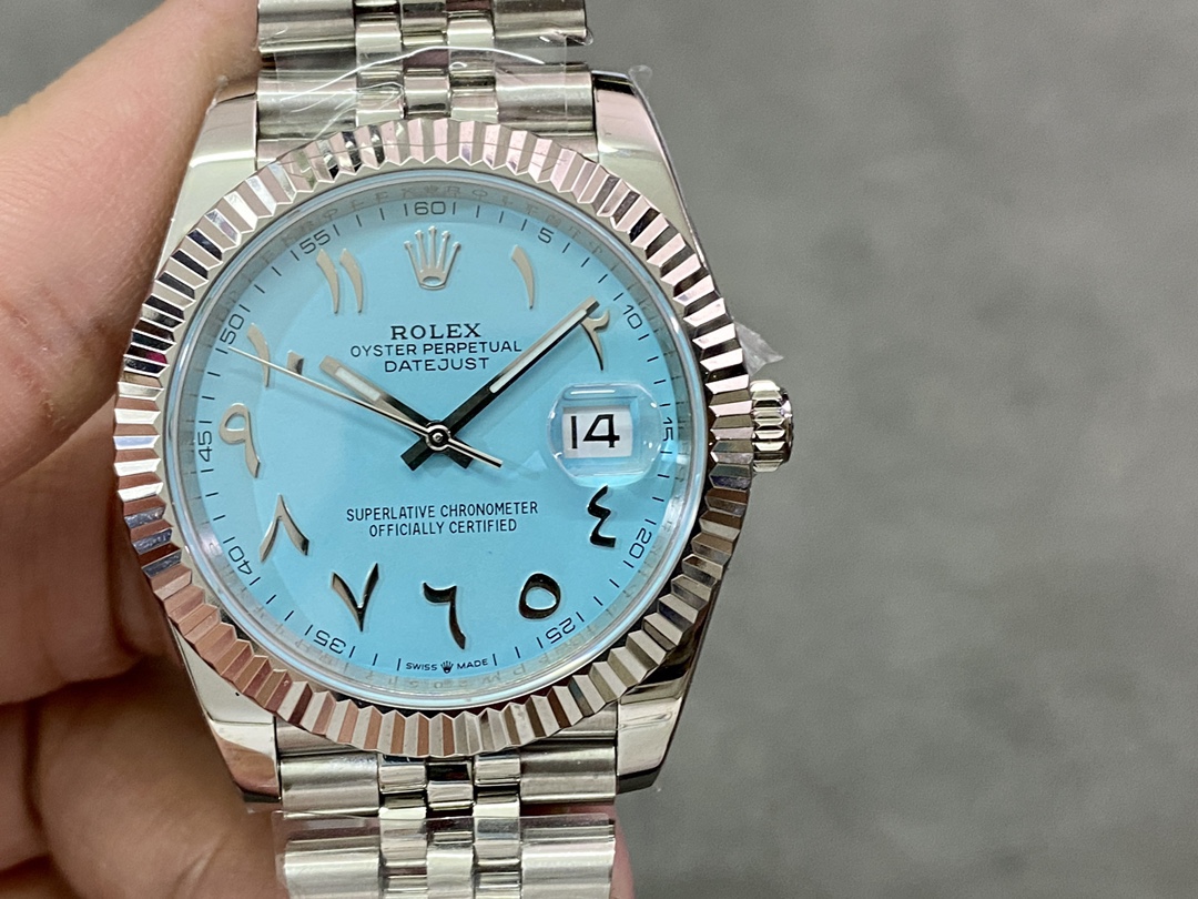 Replica Rolex Datejust 41 Ice Blue Dial with Fluted Bezel 126334 Men's Watch - QualitySwissReplica