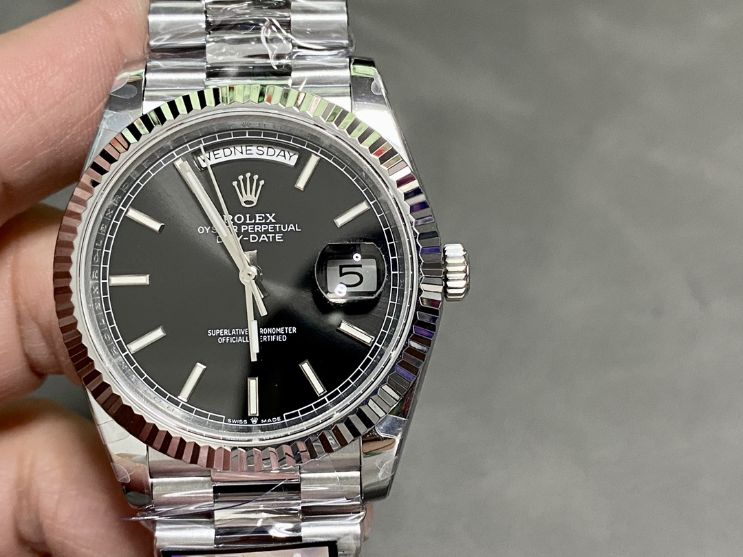 Replica Rolex Day Date 40 Platinum Black Dial M228236 0003 Men's Watch - QualitySwissReplica