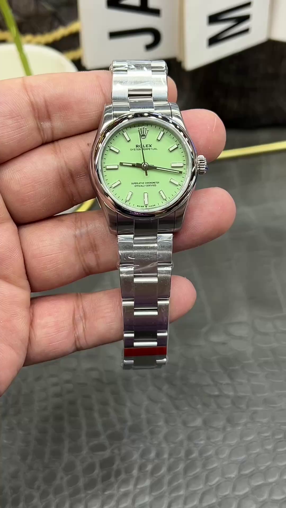 Replica Rolex Oyster Perpetual 31mm 277200-0012 Pistachio-Green Dial - QualitySwissReplica