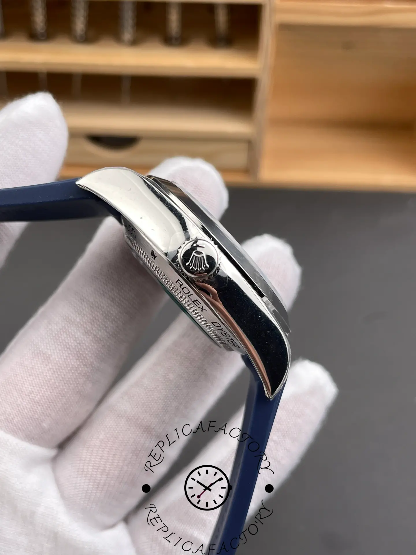 Replica 1:1 Clone Rolex Milgauss 116400 Who Cares I'm Already Late - QualitySwissReplica