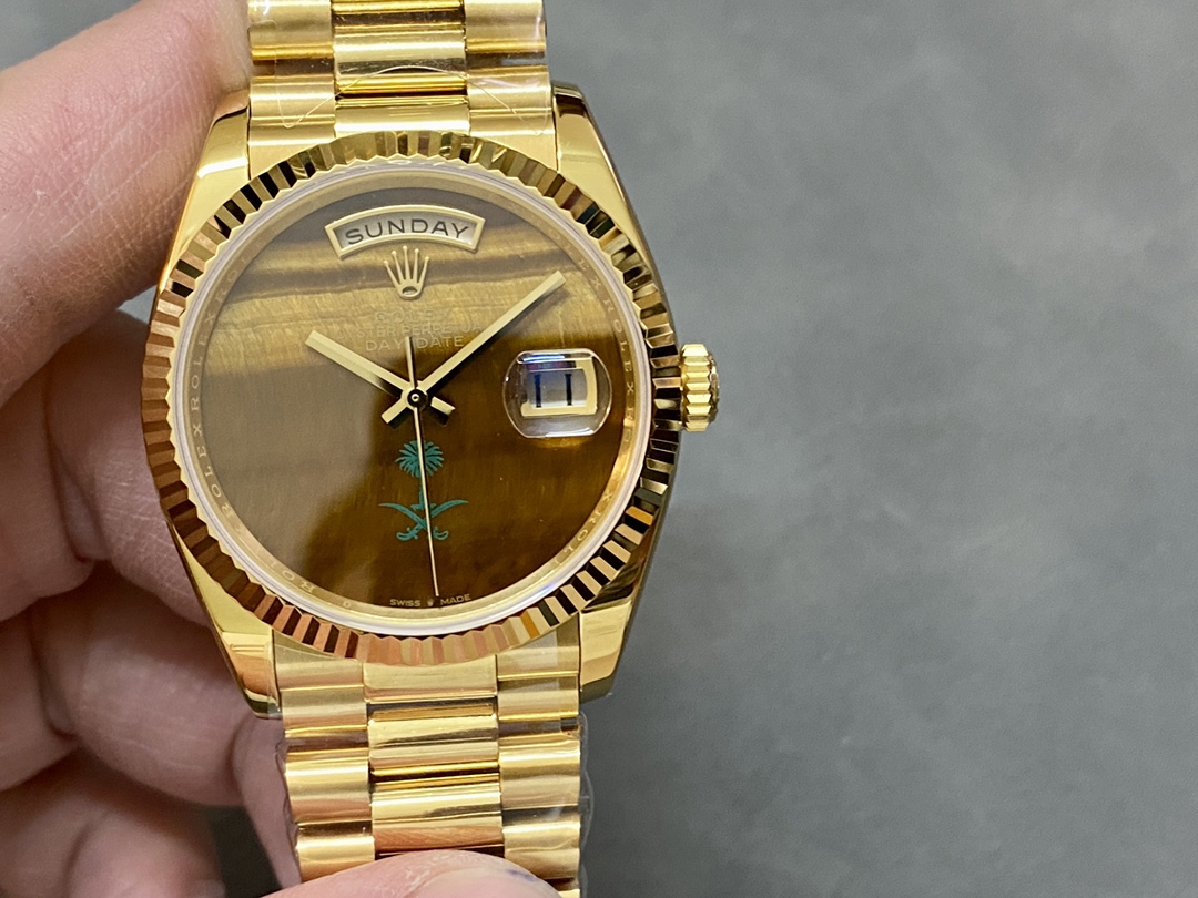 Replica Rolex Day Date Sapphire Mirror Watch with 36mm Diameter Tiger's Eye Dial President - QualitySwissReplica