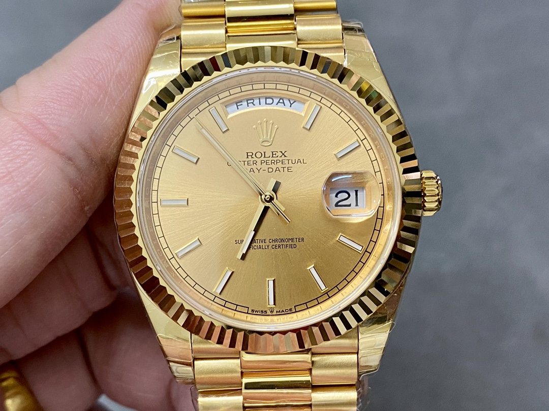 Replica Rolex Day-Date 128238 Fluted Bezel Champagne Index Dial 36MM Unisex Watch - QualitySwissReplica