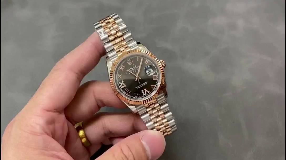 Replica Rolex Datejust 36 Everose Gold Slate Diamond Pave Roman Dial m126231 0023 Women's Watch - QualitySwissReplica