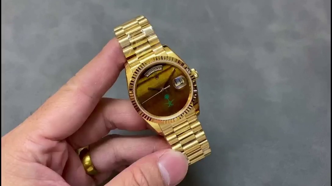 Replica Rolex Day Date Sapphire Mirror Watch with 36mm Diameter Tiger's Eye Dial President - QualitySwissReplica