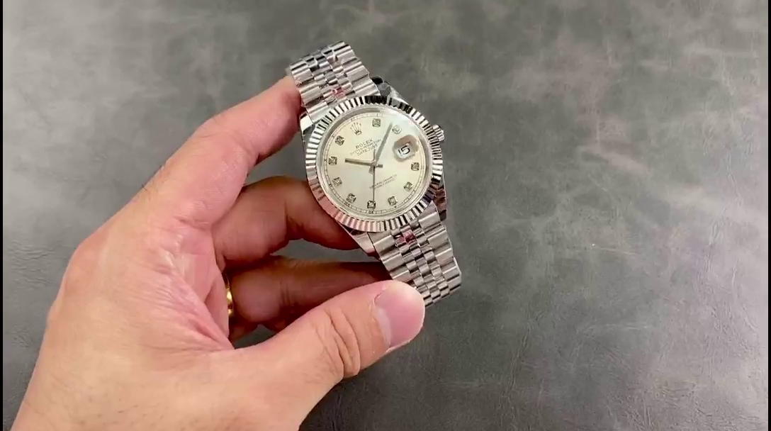 Replica Rolex Datejust II 116334 Silver Diamond Dial 41mm Mens Watch - QualitySwissReplica