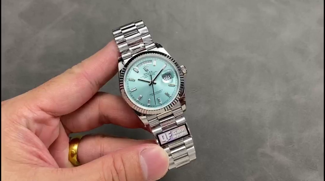 Replica Rolex Day Date 36 Fluted Bezel Platinum Bracelet 128236 0009 - QualitySwissReplica