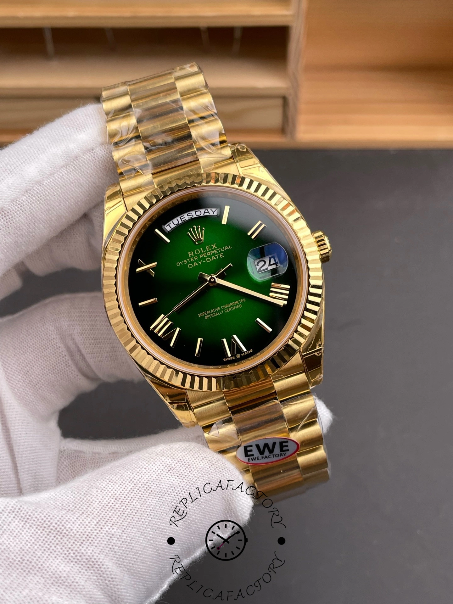 Replica Rolex Day Date 40 Yellow Gold Green Ombre Dial M228238 0069 - QualitySwissReplica