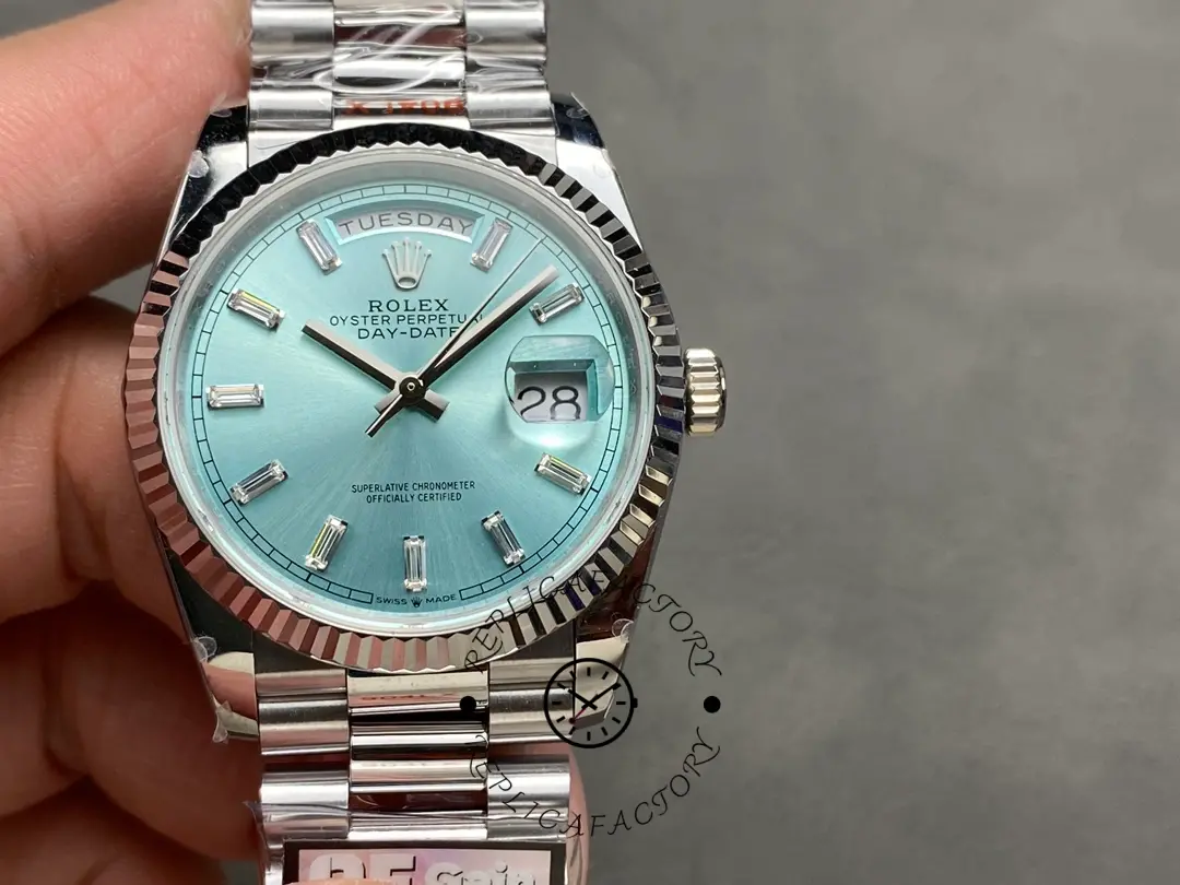 Replica Rolex Day Date 36 Fluted Bezel Platinum Bracelet 128236 0009 - QualitySwissReplica