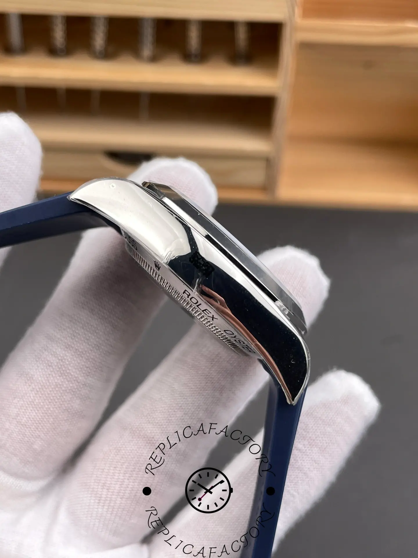 Replica 1:1 Clone Rolex Milgauss 116400 Who Cares I'm Already Late - QualitySwissReplica