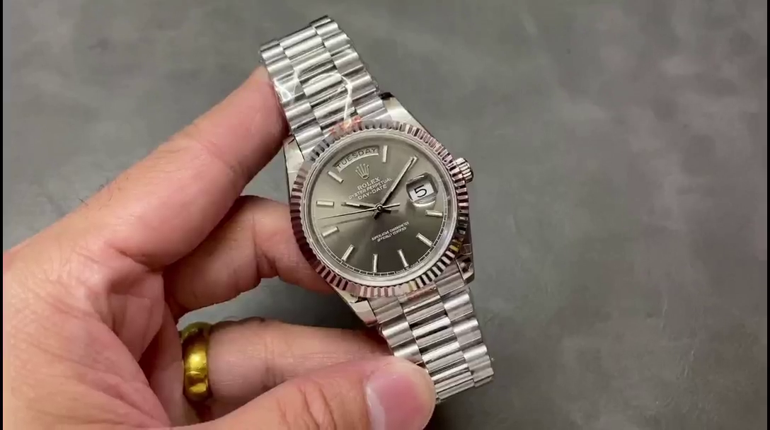Replica Rolex Day Date 40 18K White Gold Slate Dial M228239 0060 Men's Watch - QualitySwissReplica