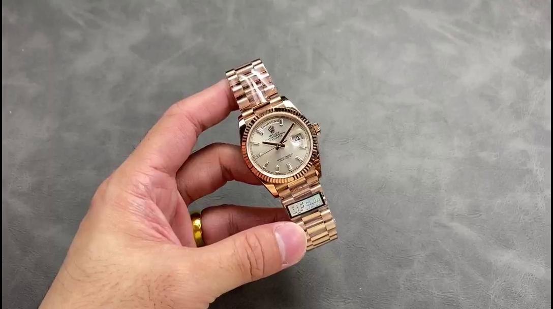 Replica Rolex Day-Date 228235 Sundust Index Dial Fluted Bezel 40mm Mens Watch - QualitySwissReplica