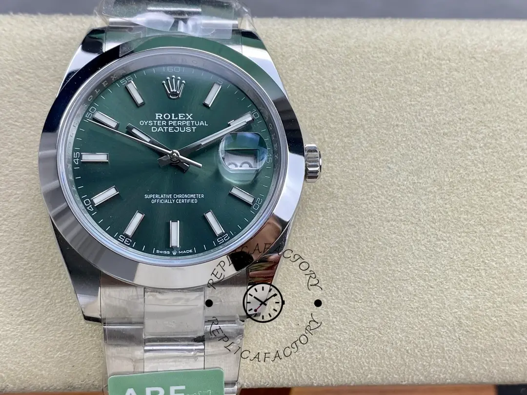 Replica Rolex Datejust 41 Green Stick Dial Oyster m126300 0019 Men's Watch - QualitySwissReplica