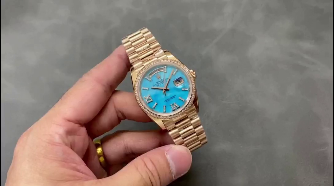 Replica Rolex Day-Date 36 Rose Gold Turquoise Diamond-Set Roman Dial Diamond Bezel m128345rbr 0064 - QualitySwissReplica