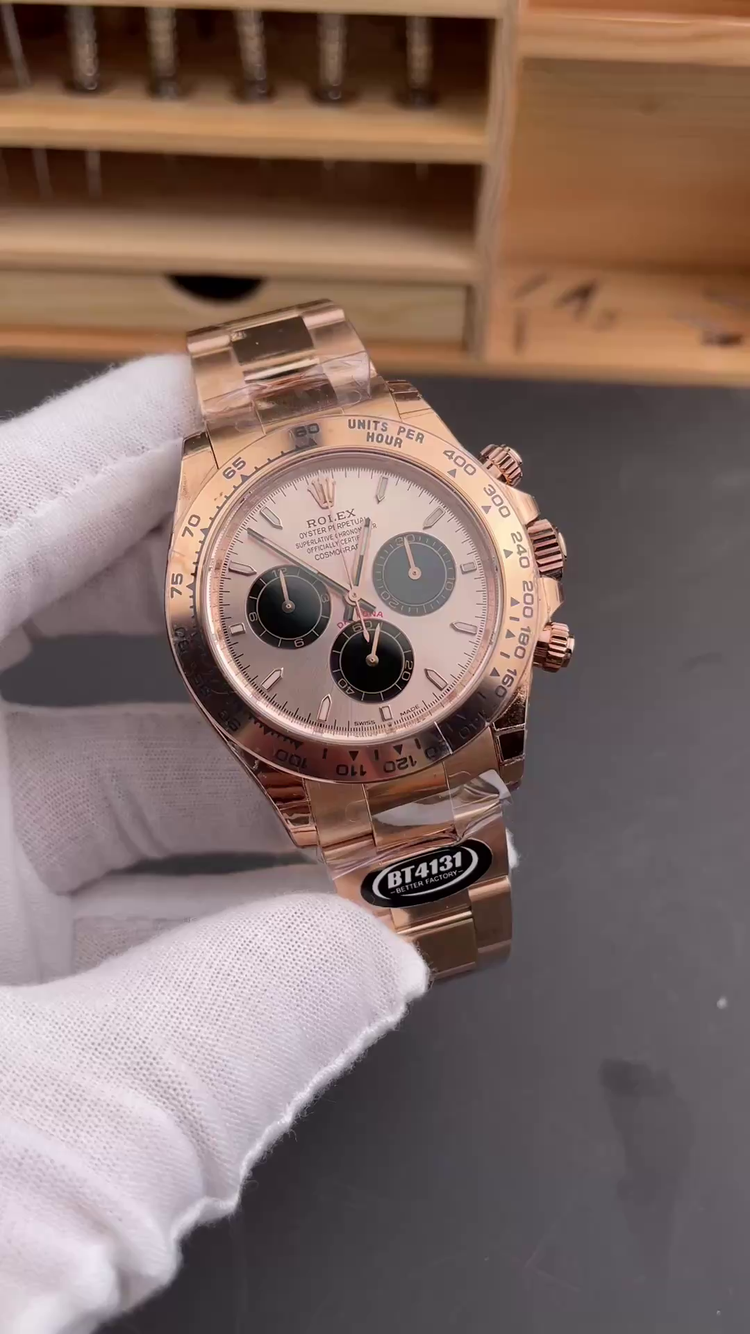 Replica Rolex Daytona 126505 Everose Gold Sundust Panda Dial 40MM Mens Watch - QualitySwissReplica