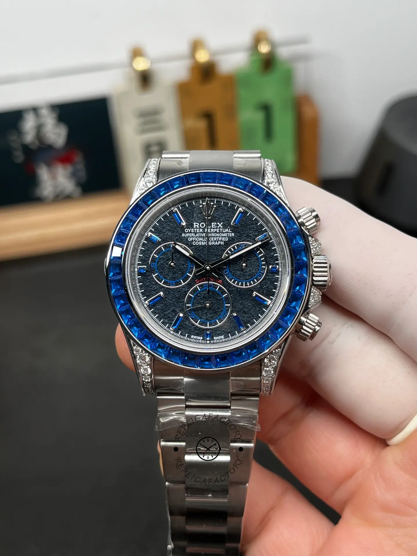 Replica Rolex Daytona 126599TSA Silver Sheen Obsidian Dial 40 Sapphire Bezel - QualitySwissReplica