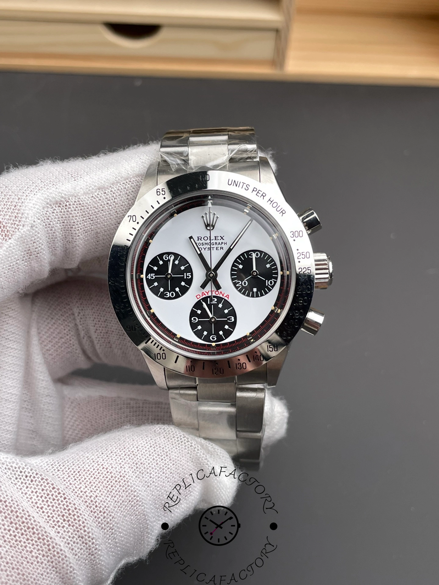 Replica Rolex Daytona 6239 Stainless Steel White & Black Dial Vintage Men's Watch - QualitySwissReplica