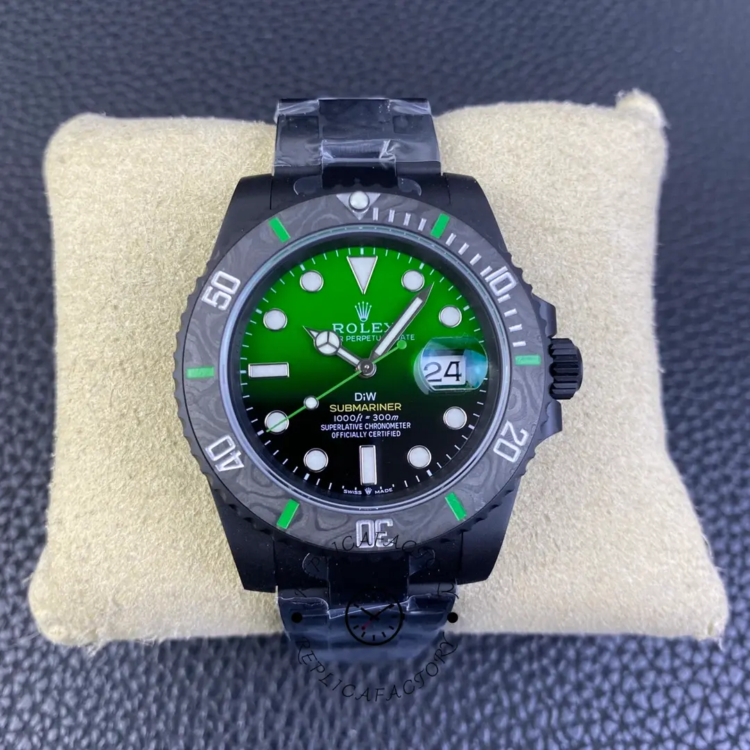 Replica Rolex Submariner 116610LV PVD-DLC Stainless Steel Carbon Fiber Bezel Green Dial - QualitySwissReplica