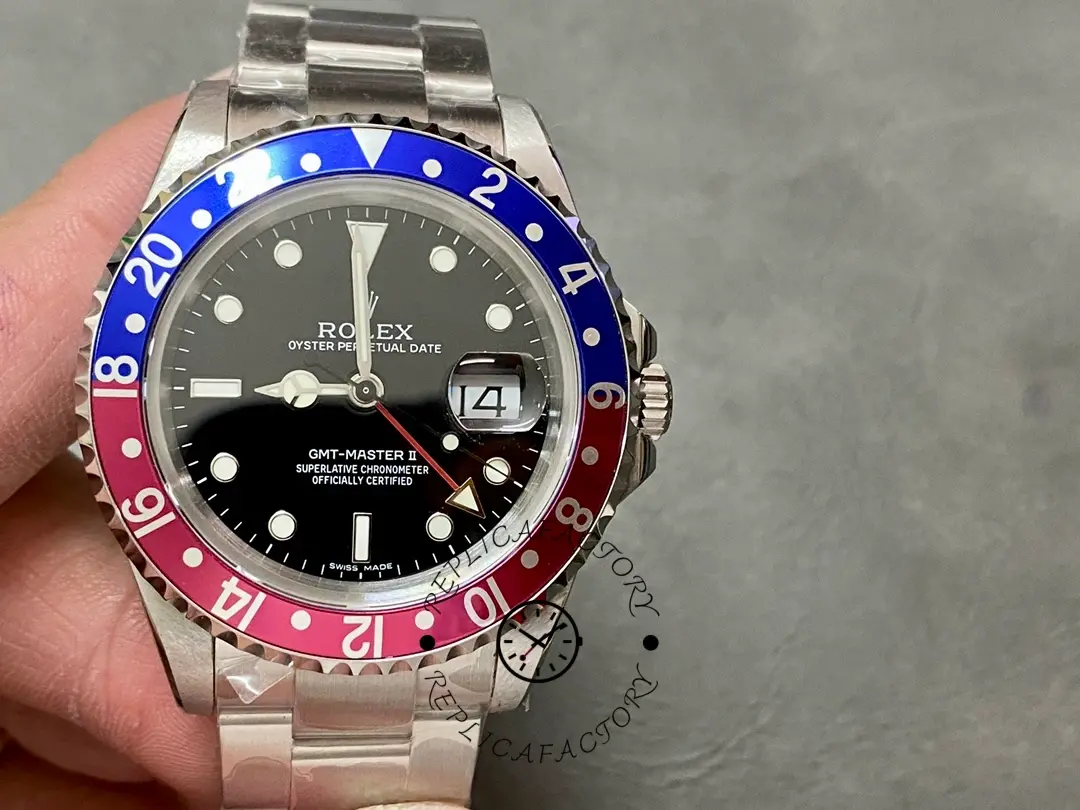 Replica Rolex GMT-Master II 16710 Black Dial Blue Red Pepsi Bezel 40MM Mens Watch - QualitySwissReplica