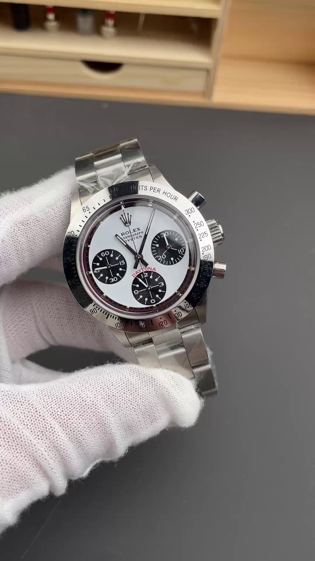Replica Rolex Daytona 6239 Stainless Steel White & Black Dial Vintage Men's Watch - QualitySwissReplica