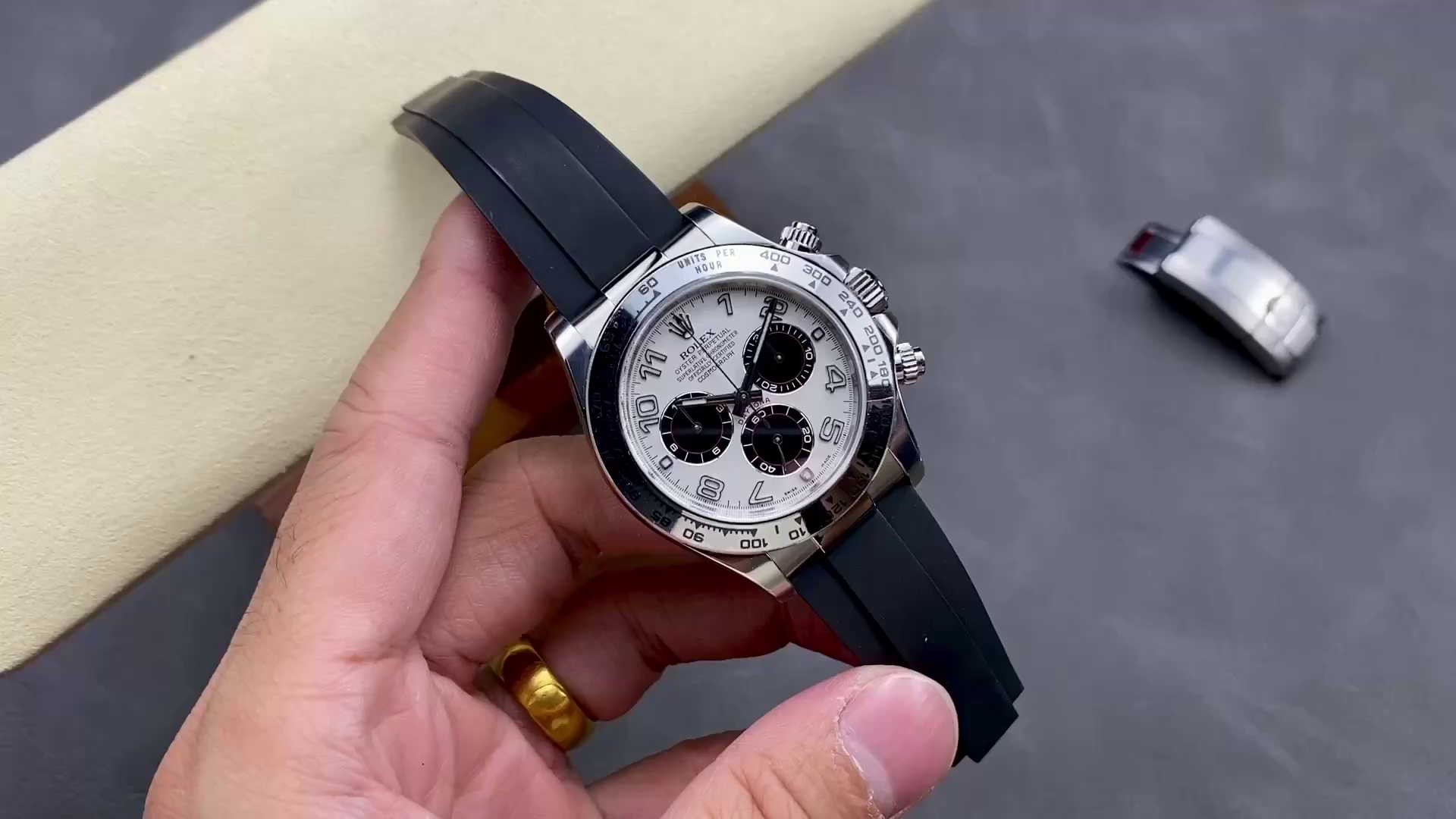 Replica Rolex Cosmograph Daytona White Gold Case Panda Dial 116519 Men's Watch - QualitySwissReplica