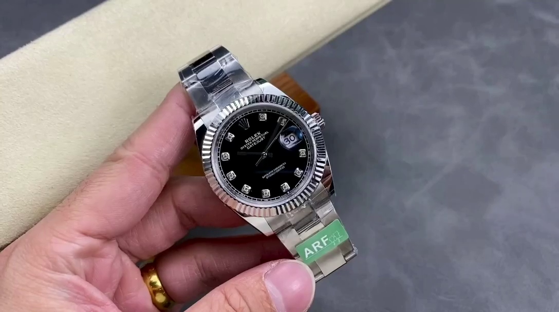 Replica Rolex Datejust 41 Fluted Bezel Black Diamond Dial m126334 0011 Mens Watch - QualitySwissReplica