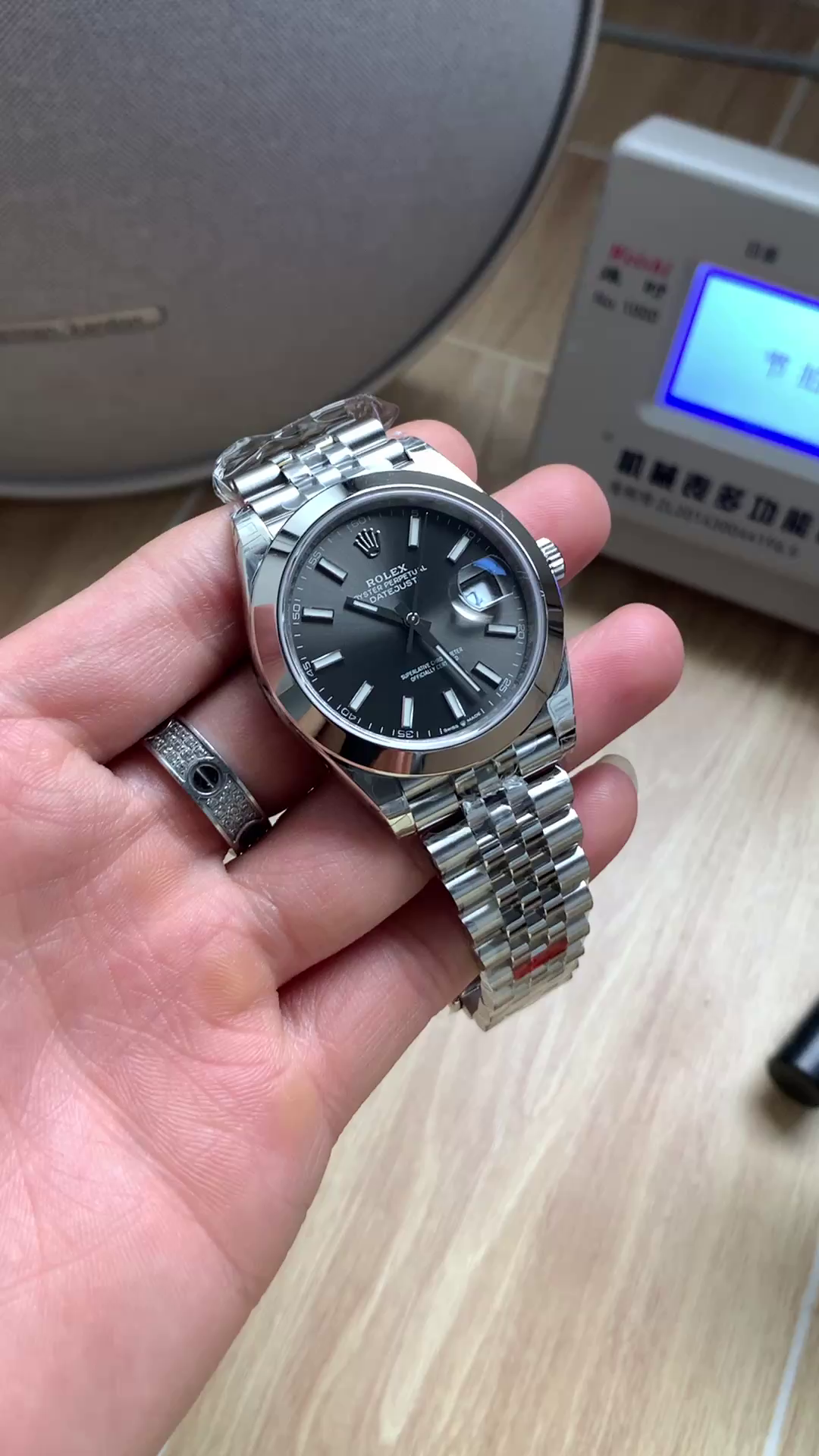 Replica Rolex Datejust 41 Stainless Steel Grey Dial Jubilee Band M126300 0008 Men's Watch - QualitySwissReplica