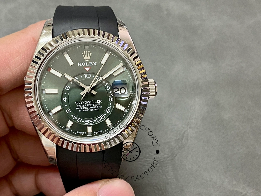 Replica Rolex Sky Dweller 42mm 336239 Rubber Strap Green Dial Men's Watch - QualitySwissReplica