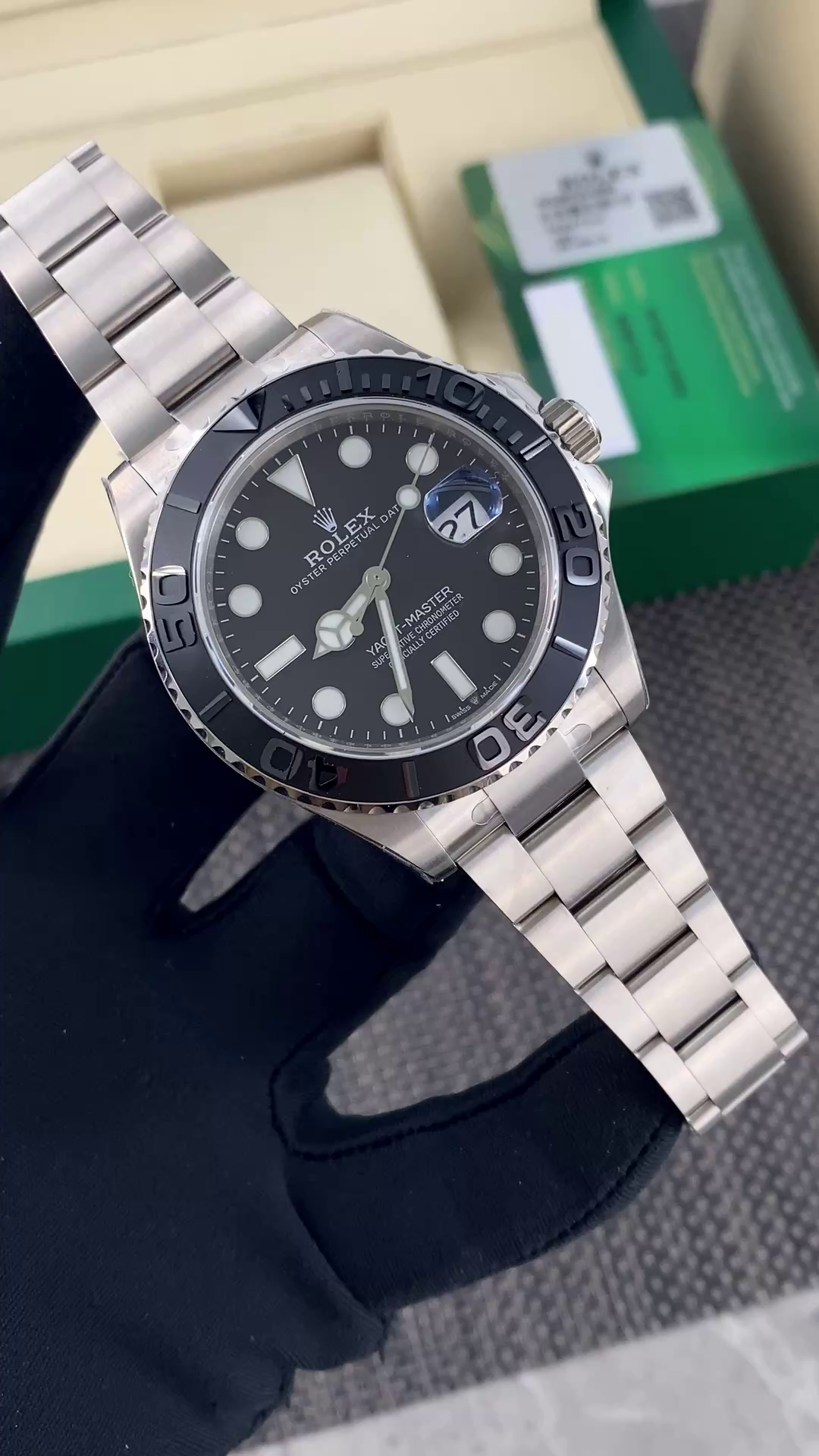 Replica Rolex Yacht Master Black Dial Titanium 226627 0001 42mm Men's Watch - QualitySwissReplica