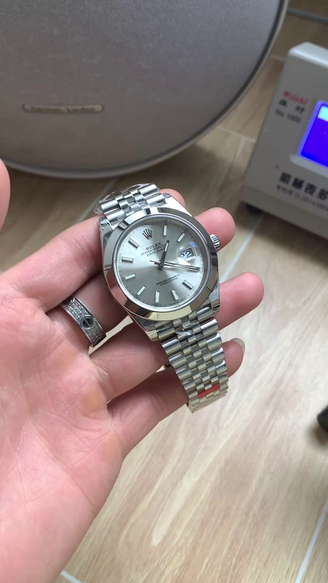 Replica Rolex Datejust 41mm m126300 0004 Silver Stick DIal  Oystersteel Case Domed Bezel - QualitySwissReplica