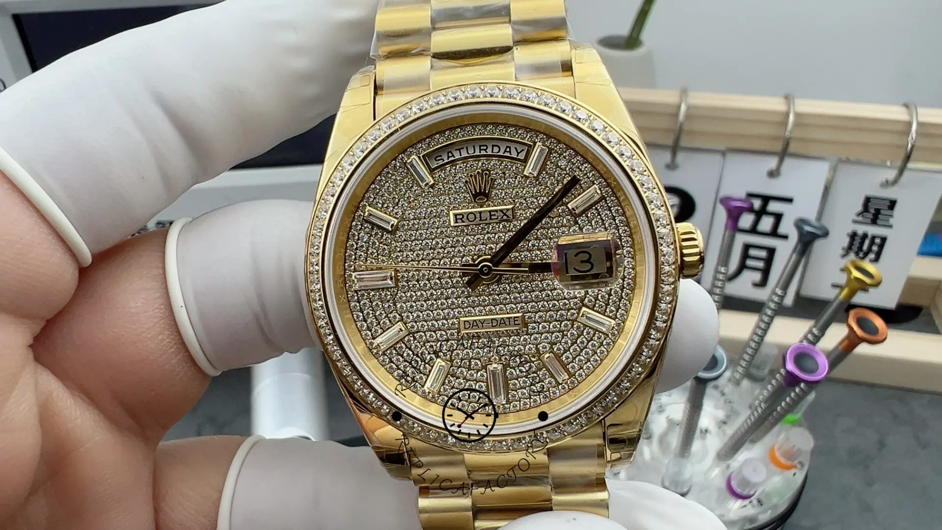 Replica Rolex Day-Date 40 18K Yellow Gold Diamond Paved Dial Diamond m228348rbr 0037 - QualitySwissReplica