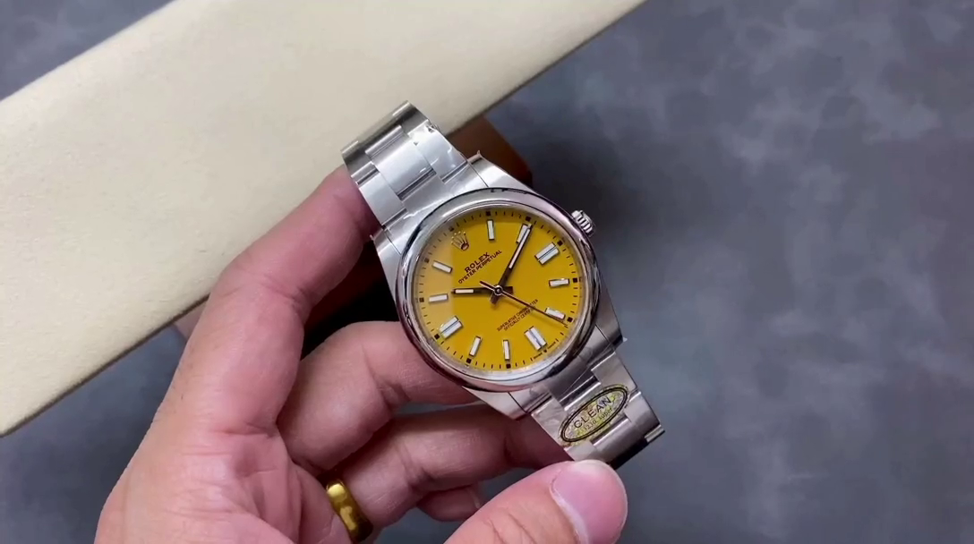 Replica Rolex Oyster Perpetual Yellow Dial Oystersteel 124300 0004 - QualitySwissReplica